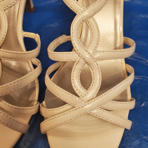 Women's Dress Sandals - Picture 2 of 6